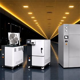 Três formatos diferentes de autoclave: a de carregamento superior, a de carregamento frontal e a quadrada.