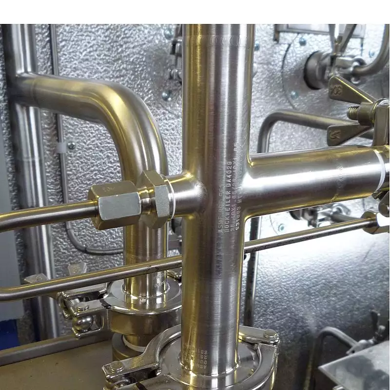 Optional stainless steel pipework