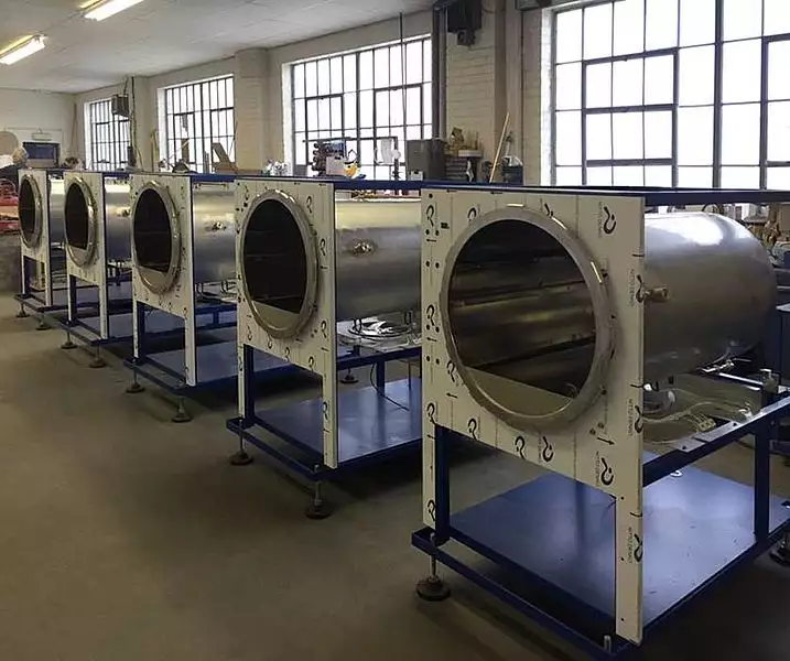SWIFTLOCK AUTOCLAVE ASSEMBLY LINE